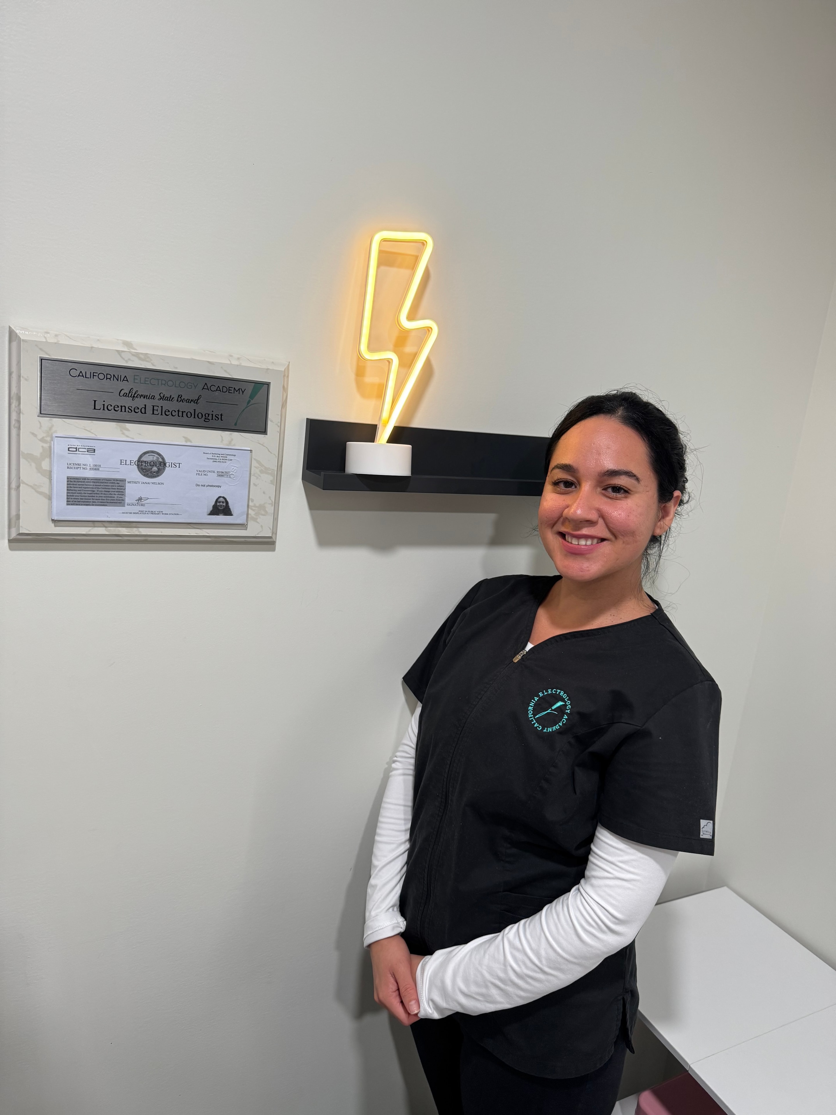 Mithzy Nelson, electrology specialist